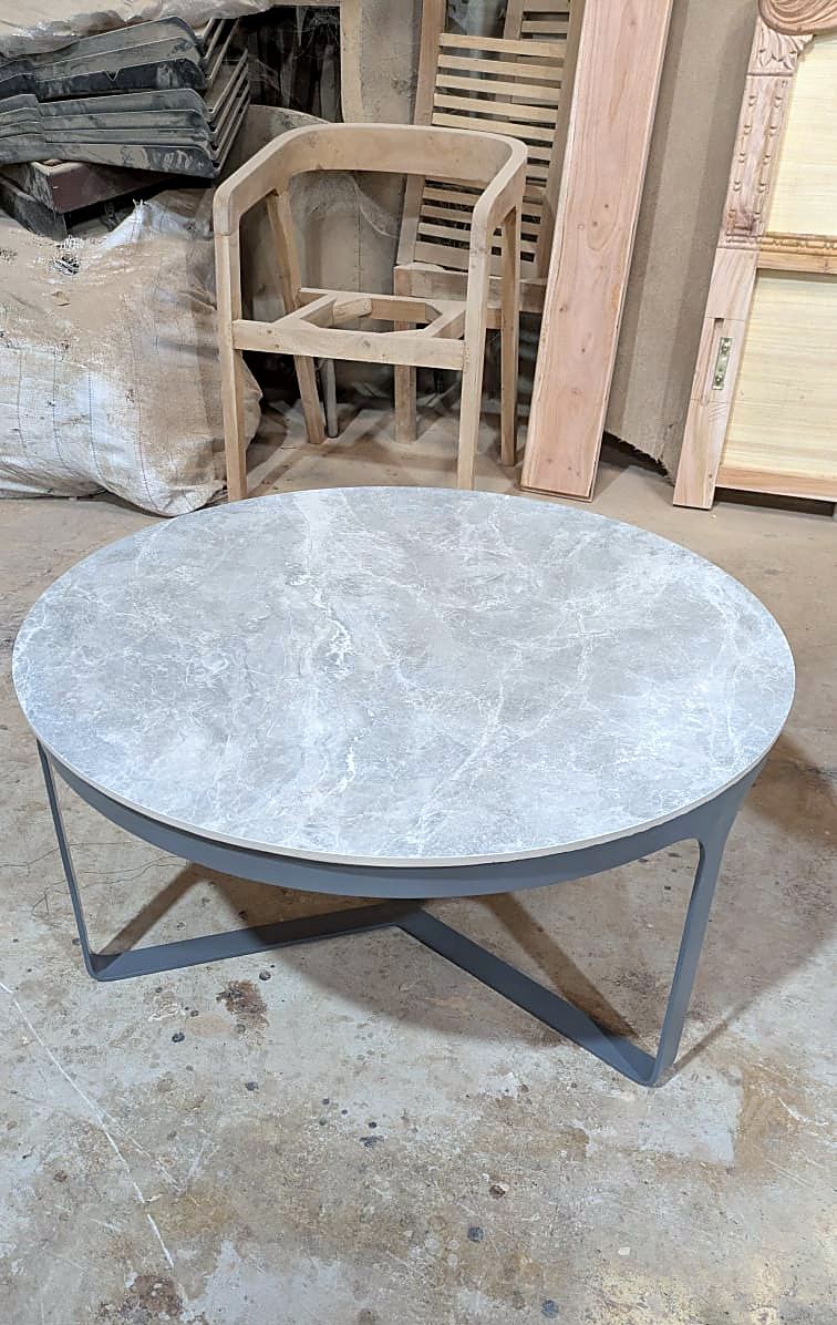 Tables by Maola Enterprise, Dhaka