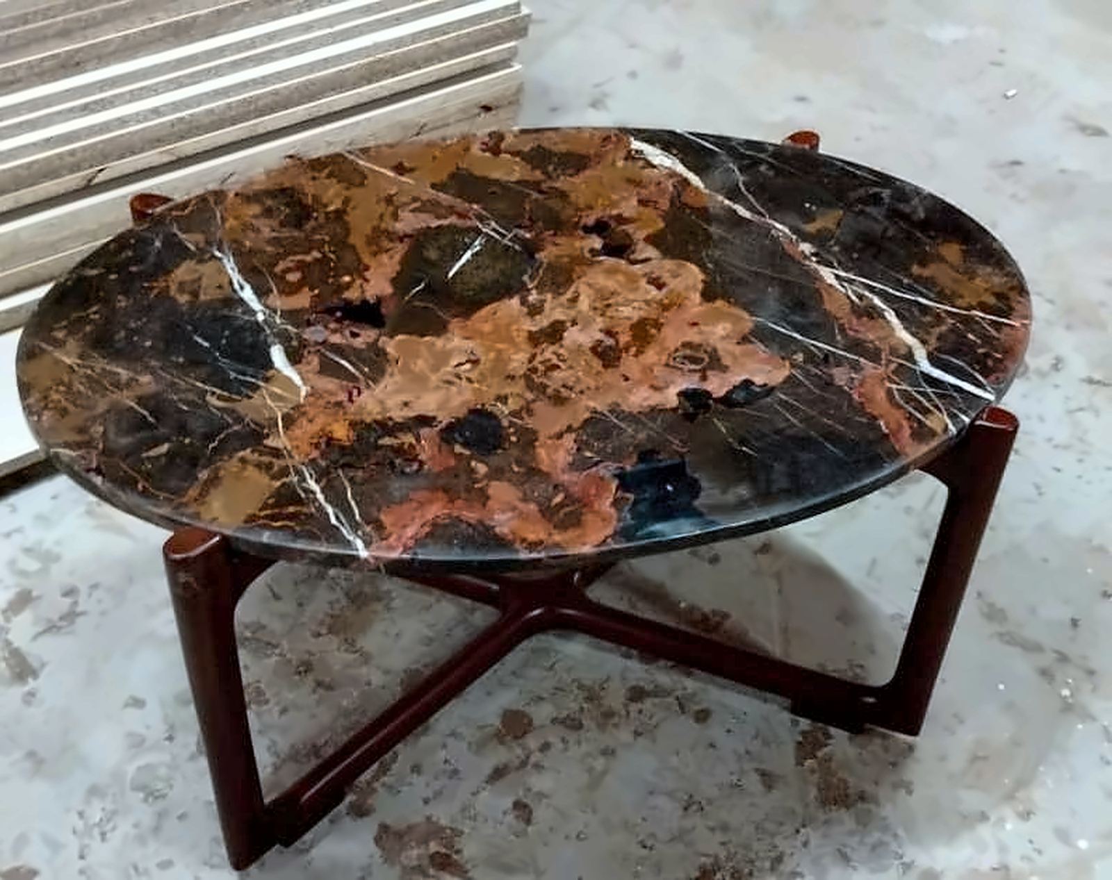 Tables by Maola Enterprise, Dhaka